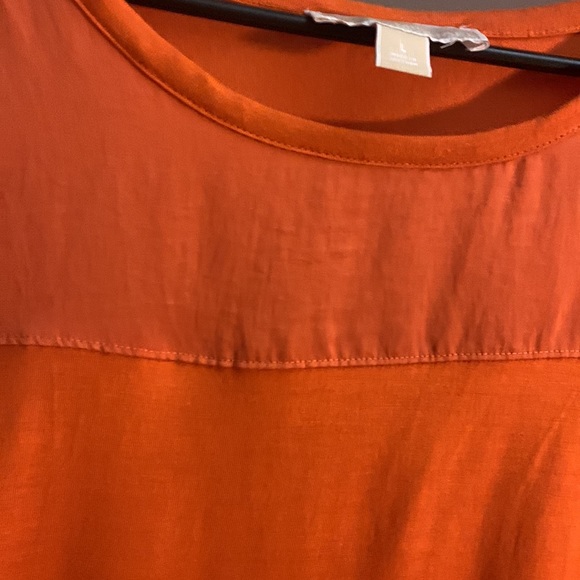 Michael Kors large orange short sleeve shirt - Picture 3 of 10